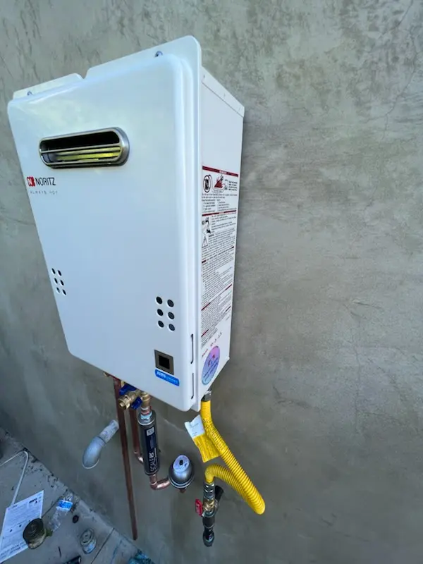 Tankless water heater installation for Norrington Knoll homes